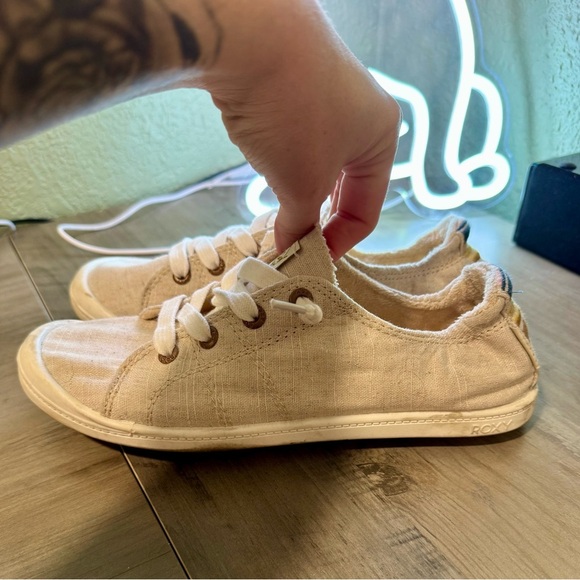 Roxy Beige Canvas Sneakers - Picture 2 of 6